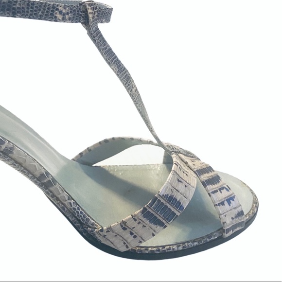 SOLD! 💯 Auth GUCCI Python T-strap Sandals - Picture 9 of 13